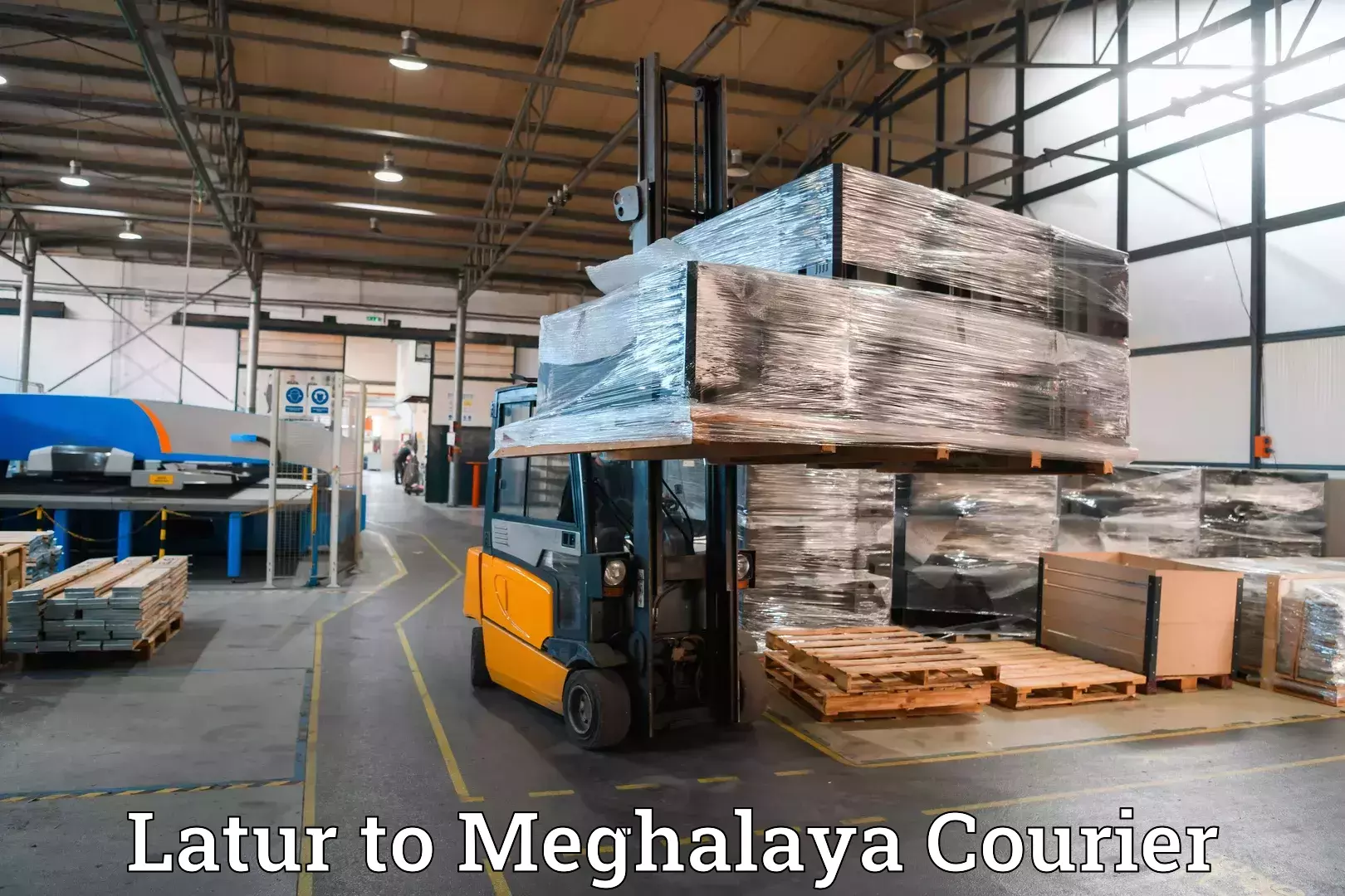 Single item baggage courier Latur to Khliehriat